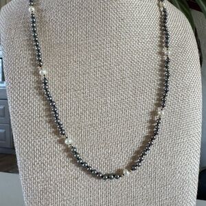 Elegant Black and White Pearl Necklace